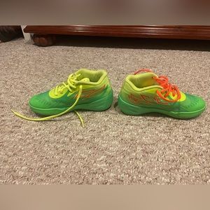 Melo puma size 1.   Barely worn.